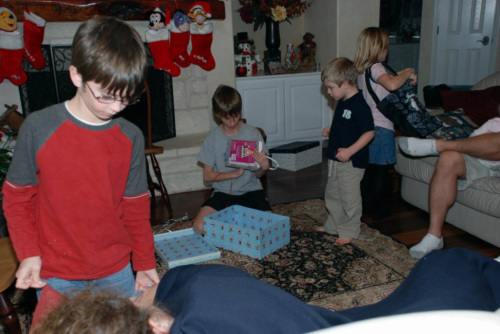 2008/12(Dec)/06(Christmas Eve-Here)/1024x768_2008-12-24-43.JPG